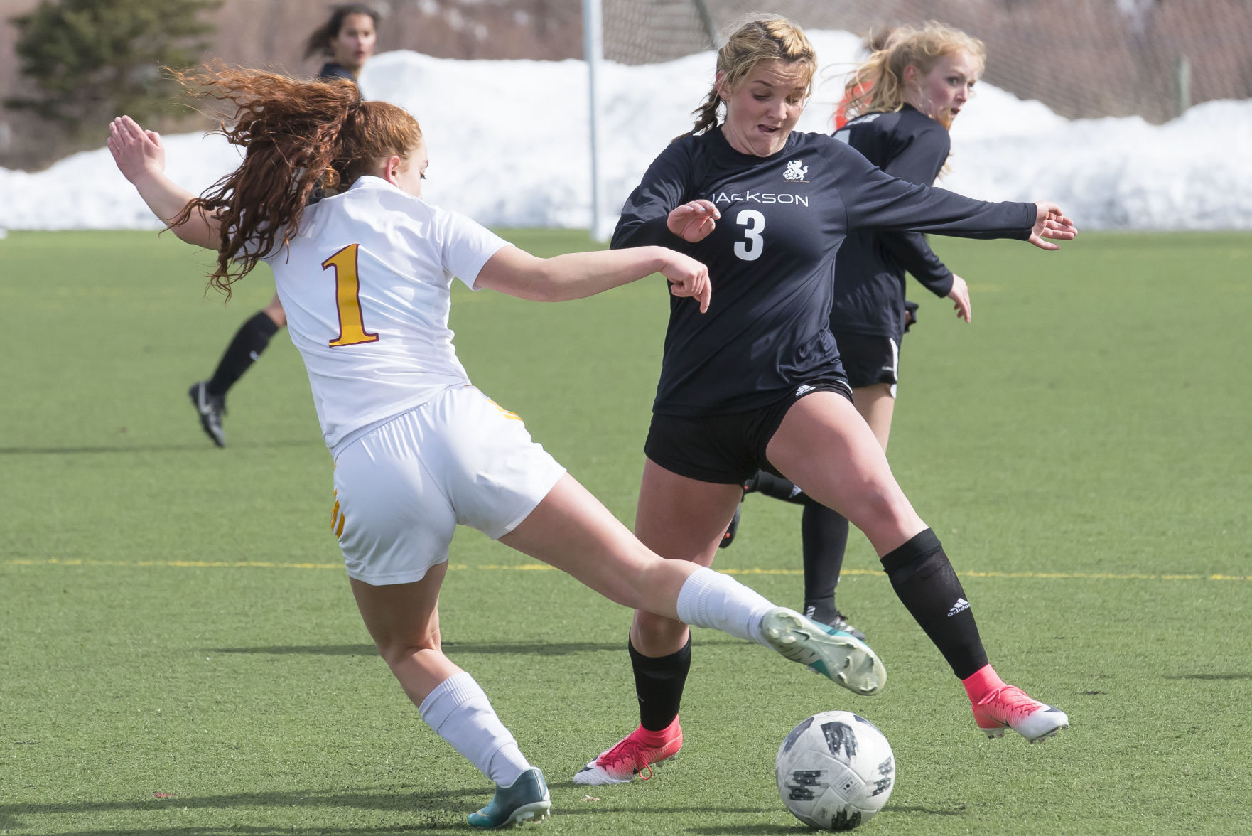 Lady Broncs soccer